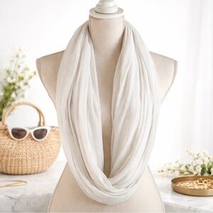 NIKE One Size Golf Infinity Lightweight White Golf Sports Neck Scarf